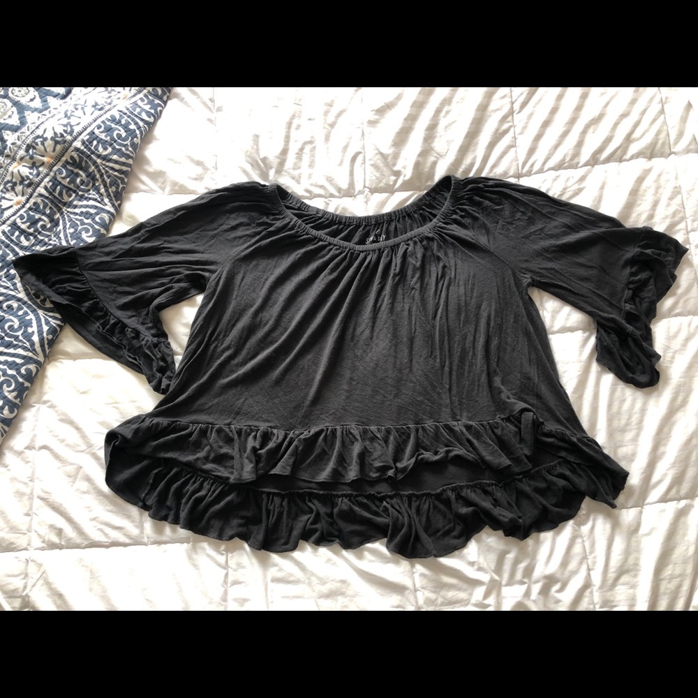 American Eagle Off the Shoulder Shirt